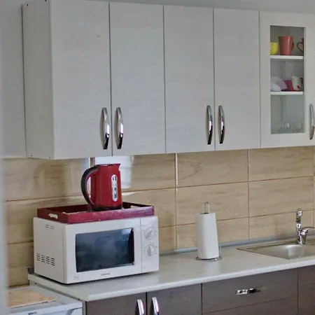 Apartment Pravica
