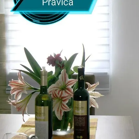 Pravica *